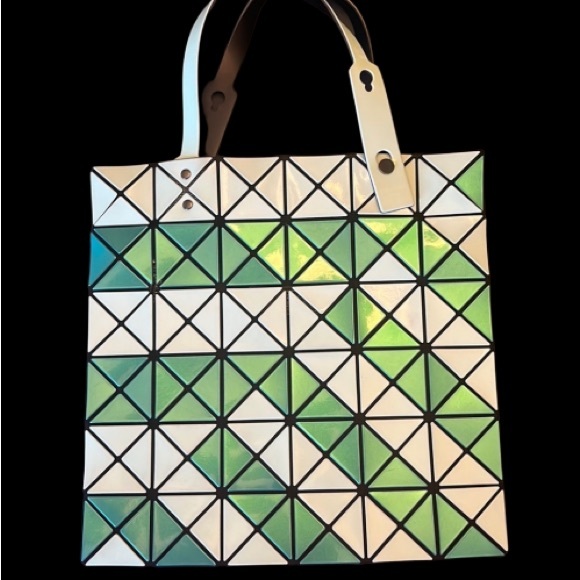 Issey Miyake limited Edition glow BAO BAO💥2X HP💥 - Picture 17 of 17